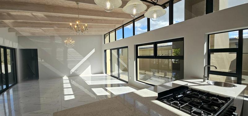 To Let 3 Bedroom Property for Rent in Hartenbos Heuwels Western Cape